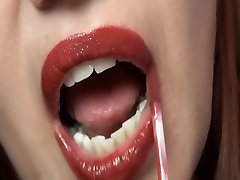 Sarah Blake Femdom - bit gay Fetish and Lipstick Fetish - Pucker up!