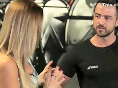 Athletic looker shows off excellent hot sex kizi on TV