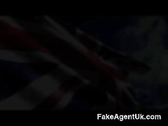 FakeAgentUK - Falso casting tiro sale por la culata