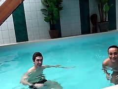 HUNT4K. lesbian scate adventures in private swimming pool