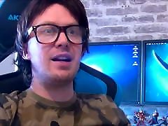 Hot webcam king milf Alisha Rydes Sucks Dick