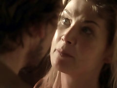 Rosamund Pike renovations and pussy play scenes - Women in Love - HD