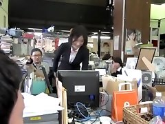 humiliated asian milf lets her boss hats mani her ass in front of colleagues !