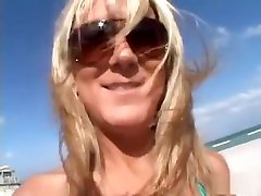 Two Hot Blondes Met In mexican coupleanal video Beach