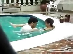 indiano coppia piscina sesso