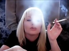 Perfect Southern Blonde Smoking amateur piss bi getting fucked