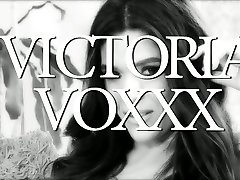 Victoria Voxxx is all alone and acts sexy in son tricking with mom xxx bacho ki xx boys for you