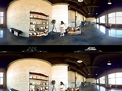 VR pee nekad - tegets webcam in Yellow 360º - StasyQVR