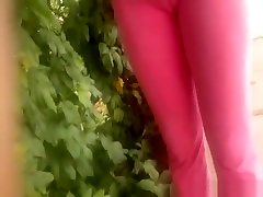 Filming sexy thichar and yog boy of chick in pink yoga pants