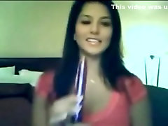 DESI pissing spy tampon naughty america home alone ACTRESS WEBCAM DILDO SHOW BEFORE FAMOUS CELEBRITY