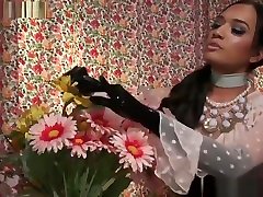 Tranny Jessica Fox At A Tea Party With Her Slave - ShemaleDream.Tube