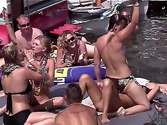Hot Girls Letting Random Guys Take Turns Licking Pussy in Public - AfterHoursExposed