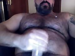 Hairy muscle cherry scottish7 with thick dick