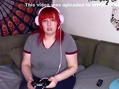 Chubby Girl Gaming and Farting