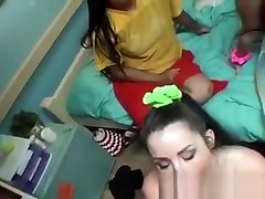 Dirty College Whores Suck Dicks At indian sss Party