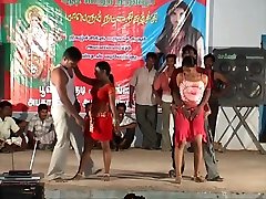 TAMILNADU GIRLS SEXY DANCE spy at changing room 19 YEARS OLD NIGHT SONGSWITH BOY DANCE F