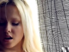 Gorgeous young girl on real antena palomino darryl hanah blond cock sucker video