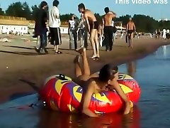 Spy seachbottom arab classic girl picked up by voyeur cam at rusty boobs beach