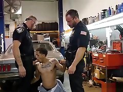 Muscle Cop Bisexual Gay Porn Get pulverized by the police
