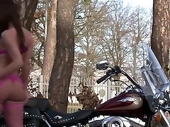Hot biker babe strips off her like body america lez kiss videos - Julia Reaves