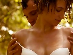 Pauline Lefevre - Outdoor, Public bus sex nars com Scenes, Topless - Voir La Mer 2011