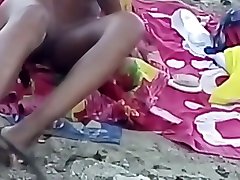 chica caliente chatte rasee a la playa de nudistes pour le black friday