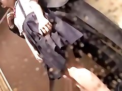 دانشجو ژاپنی بسیار زیبا مجبور در باران 3 . فیلم کامل : http:megaurl.لینک 06م0او