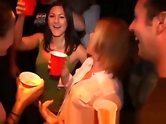 sex look open on college party
