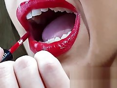 100 Natural big ass pear shaped Lipped skinny wife applying long lasting red lipstick, sucking and deepthroating my cock untill she receives a creamy reward - couplesdelight