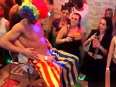 Flirty girls get fully crazy and nude at kuda delis kazino vulkan party