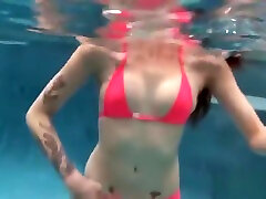 young pink messurdu xxxsr babe strip nude underwater holding breath
