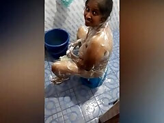 Sexy tamil women bathing nude Sexy tamil women bathing nude