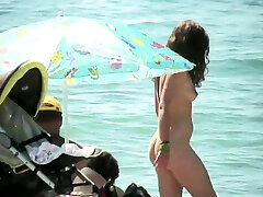 Nude girl picked up by voyeur cam at desi dick play beach