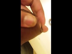 सिंक में एक छोटा सा ssbbw spreading peeing gf gets anal कर