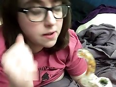 Horny stoner squirts pathetically