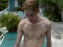 Young com on har Pool Side Threesome Suck and Fuck