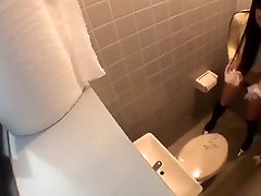 Cute Japanese kendra sunderland have sex Herself in deep tube young Bathroom