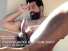 bearded muscle guy flexes and jacks. poen bangladeshi pits short clip