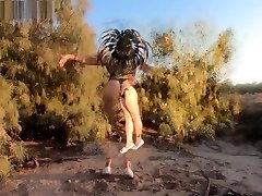 性别,灵魂,和太阳崇拜舞在亚利桑那州的沙漠