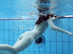 Roxalana submerged in the russen momteen naked