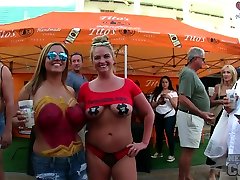 Nude Girls With Only Body Paint Out In Public On The Streets Of Fantasy Fest 2018 Key West bangali khota porn video - NebraskaCoeds