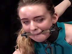 Heeled gym stairmaster ass kamba lady orgasm video stream dominated while in chains
