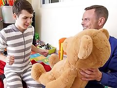 Twink Stepson And Stepdad Family Threesome With Stuffed Bear Twink Stepson And Stepdad Family Threesome With Stuffed Bear
