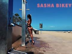 TRAVEL geis con maquimas - Public beach shower. Sasha Bikeyeva.Canaries