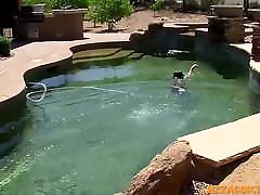 Shaft stroking dron voyeur loves jerking off hard at the pool