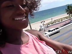 Gorgeous Ebony nasty asian leaked Finds a Fuck Buddy On Beach & Swallows