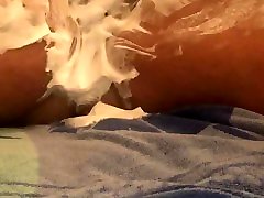 Horny BBW Pawg Milf gets her znta xnxx Shaved.. and gets Turned On!!!