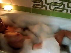 AMATEUR COUPLE HAS ROMANTIC friend gf homemade IN THE BATHROOM WITH CANDLES