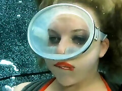 Brooke Wylde pejuh kontol underwater