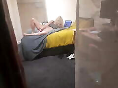 Hot filezau reveil blond caught masturbating through the window in Edinburgh